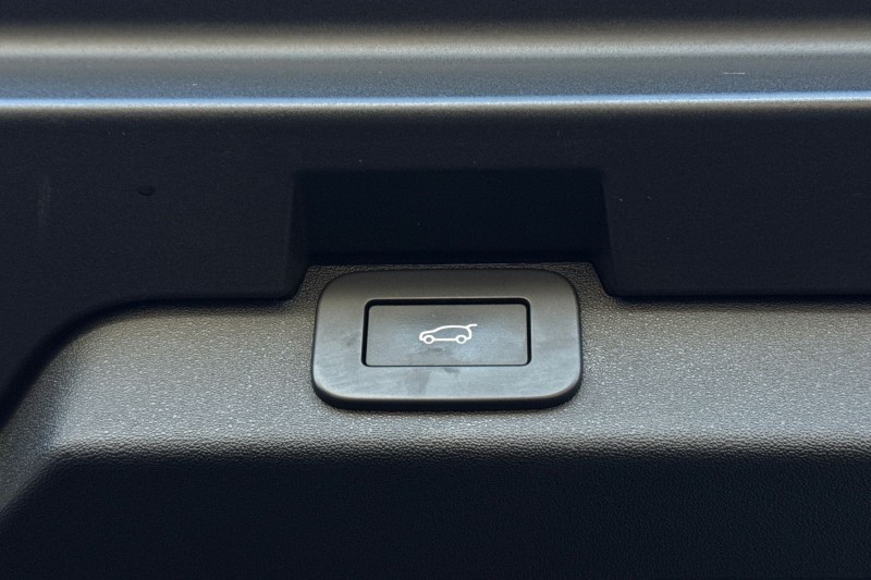 Used Land Rover Discovery 2024 for sale - 77918133: Photo 38