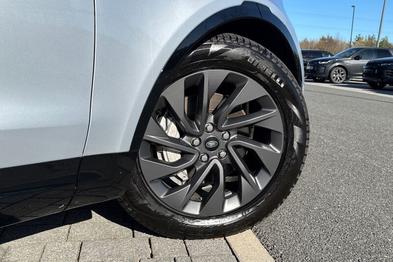 Used Land Rover Discovery 2024 for sale - 77918133: Photo 47