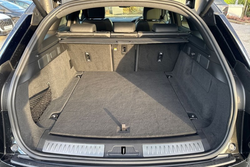 Used Land Rover Range Rover Velar 2024 for sale - 76984352: Photo 10