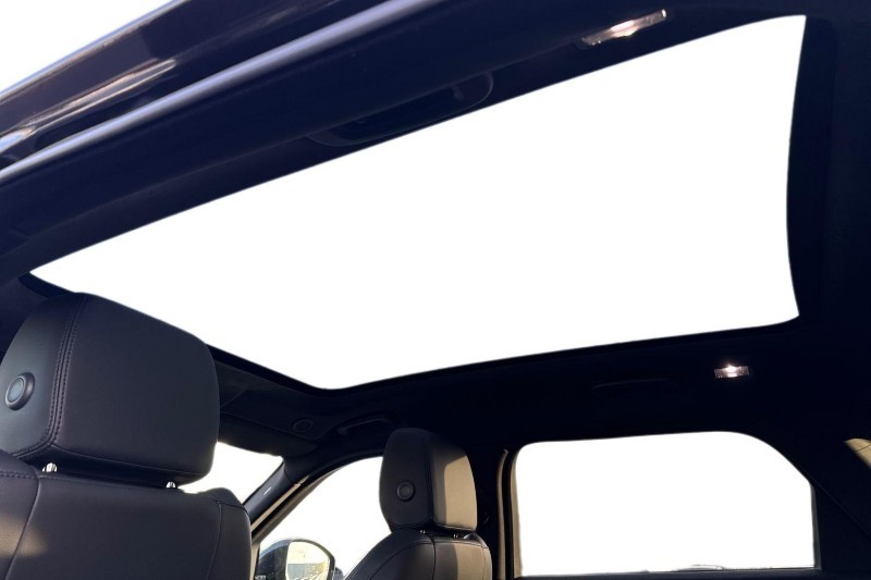 Used Land Rover Range Rover Velar 2024 for sale - 76984352: Photo 21