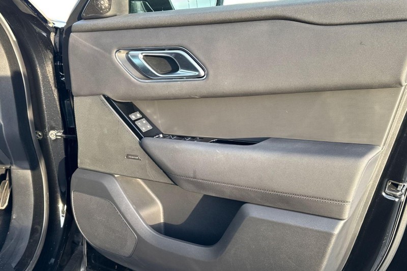 Used Land Rover Range Rover Velar 2024 for sale - 76984352: Photo 22