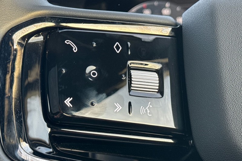 Used Land Rover Range Rover Velar 2024 for sale - 76984352: Photo 28