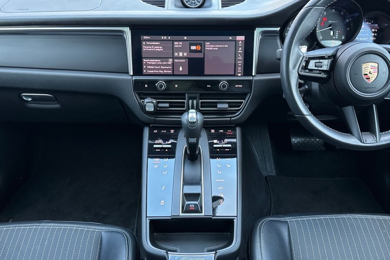 Used Porsche Macan 2023 for sale - 76984355: Photo 14