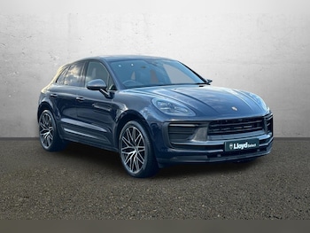 Used Porsche Macan 2023 for sale - 76984355: Photo