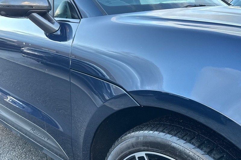 Used Porsche Macan 2023 for sale - 76984355: Photo 20