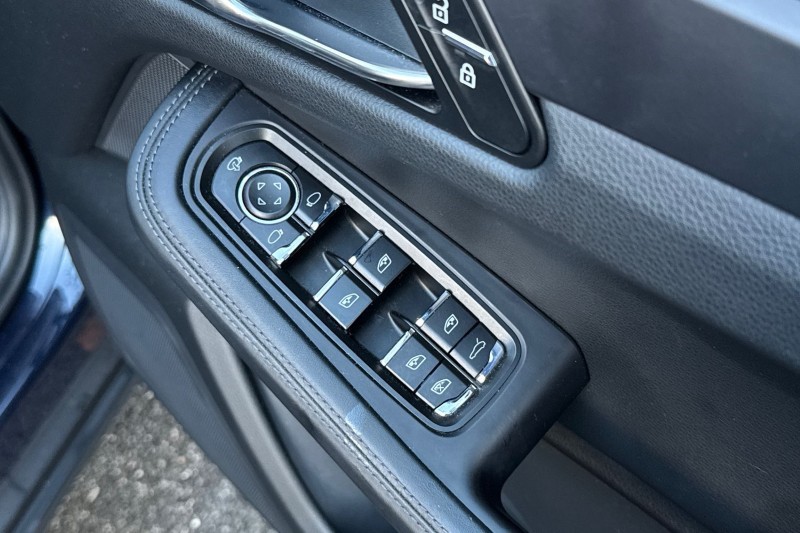 Used Porsche Macan 2023 for sale - 76984355: Photo 23