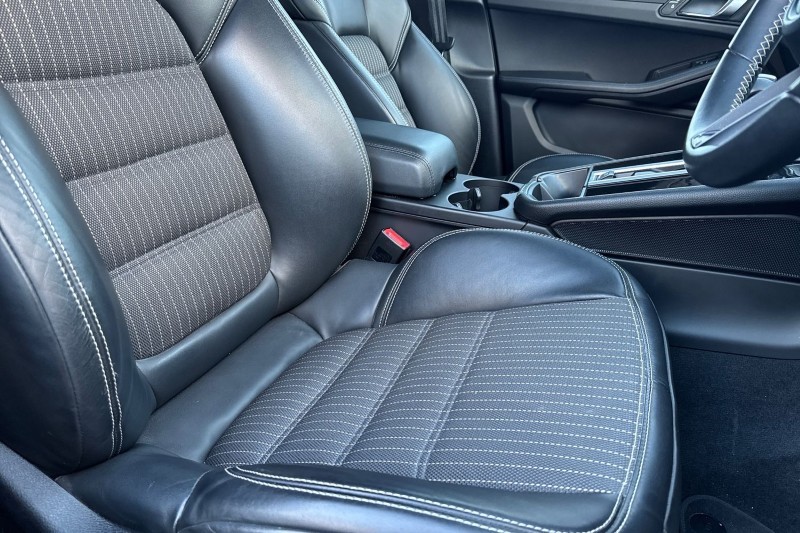 Used Porsche Macan 2023 for sale - 76984355: Photo 25