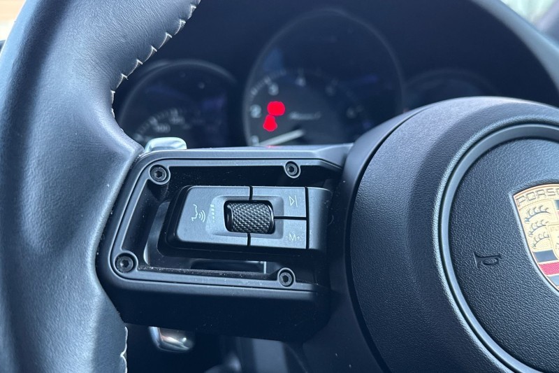 Used Porsche Macan 2023 for sale - 76984355: Photo 27