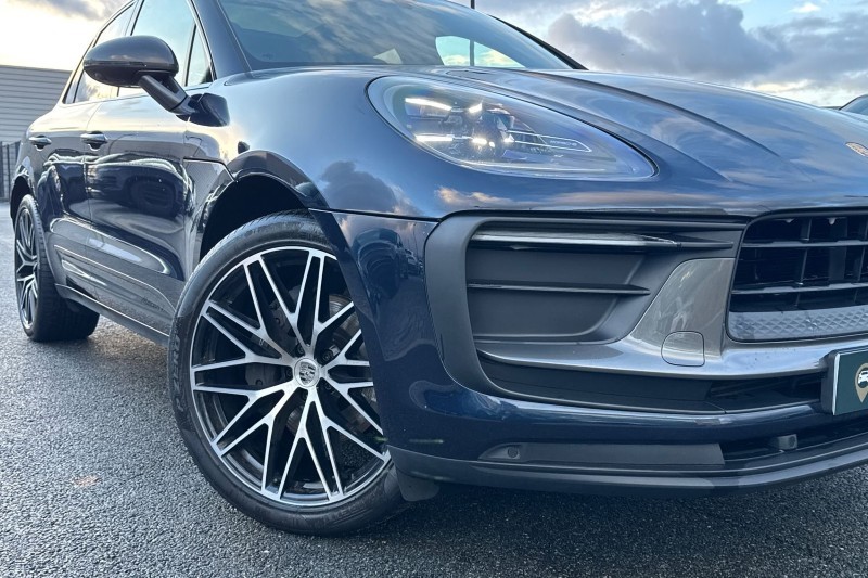 Used Porsche Macan 2023 for sale - 76984355: Photo 35