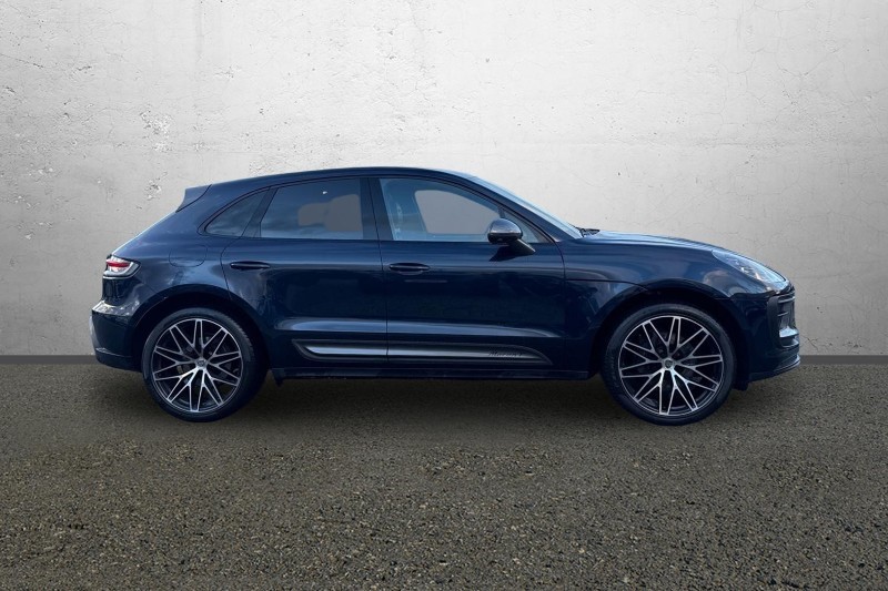 Used Porsche Macan 2023 for sale - 76984355: Photo 5