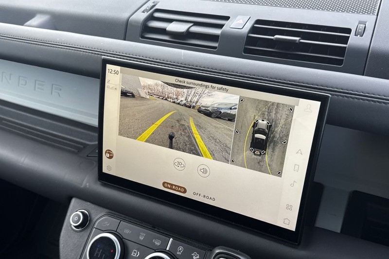 Used Land Rover Defender 2023 for sale - 76984293: Photo 12