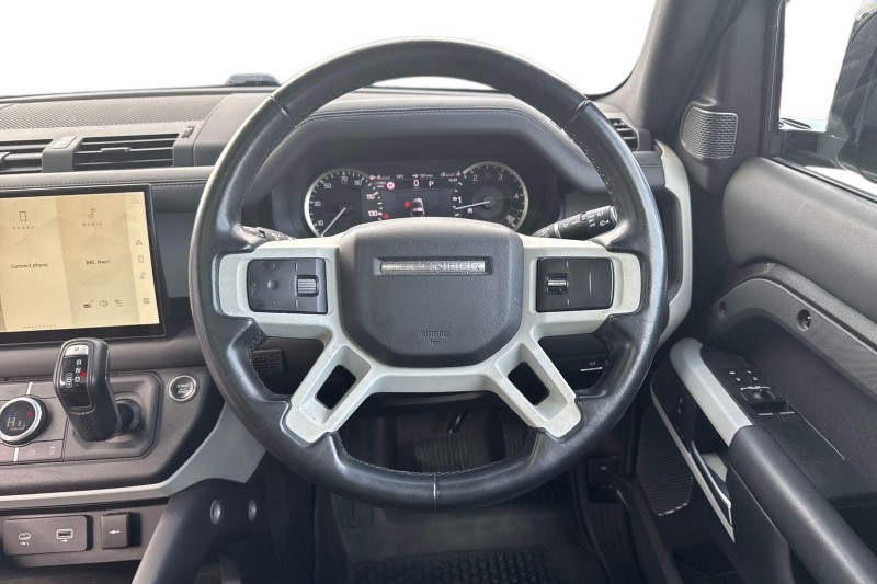 Used Land Rover Defender 2023 for sale - 76984293: Photo 15