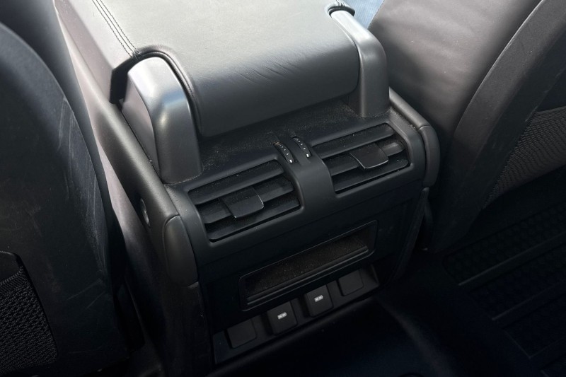 Used Land Rover Defender 2023 for sale - 76984293: Photo 18