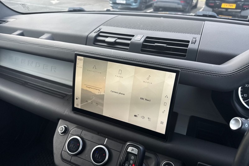 Used Land Rover Defender 2023 for sale - 76984293: Photo 29