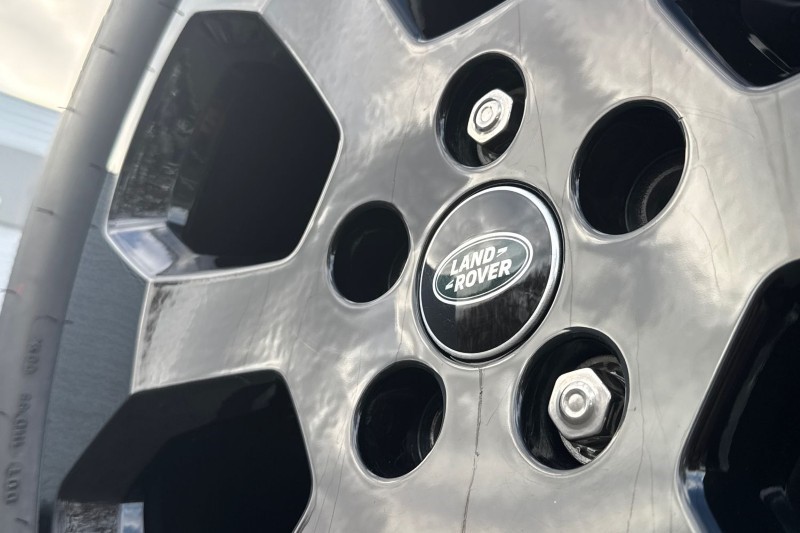 Used Land Rover Defender 2023 for sale - 76984293: Photo 38