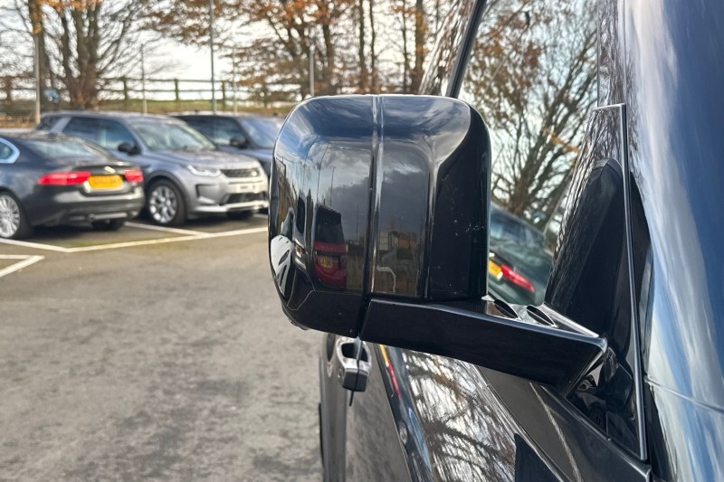 Used Land Rover Defender 2023 for sale - 76984293: Photo 43