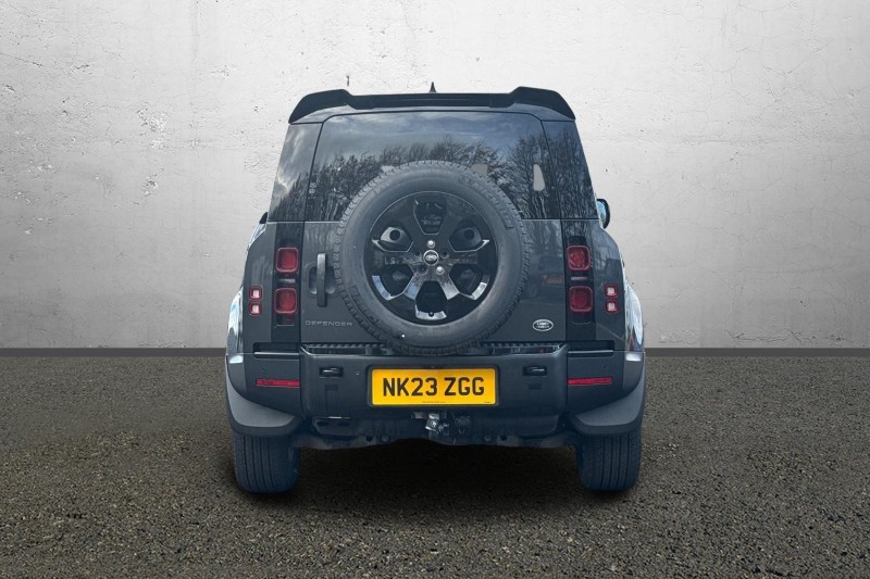 Used Land Rover Defender 2023 for sale - 76984293: Photo 6