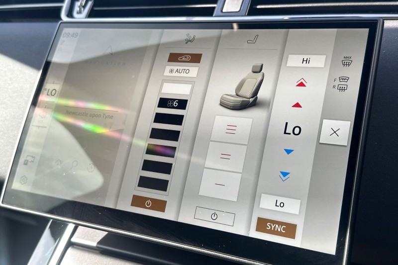 Used Land Rover Range Rover Evoque 2025 for sale - 76984353: Photo 30