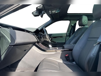 Used Land Rover Range Rover Evoque 2025 for sale - 76984353: Photo