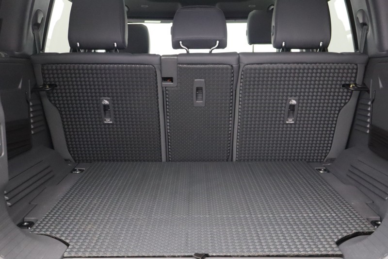 Used Land Rover Defender 2023 for sale - 78108853: Photo 11