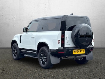 Used Land Rover Defender 2024 for sale - 79444653: Photo