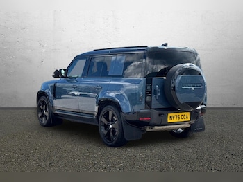 Used Land Rover Defender 2025 for sale - 78627710: Photo