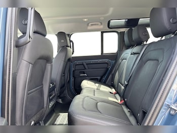 Used Land Rover Defender 2025 for sale - 78627710: Photo