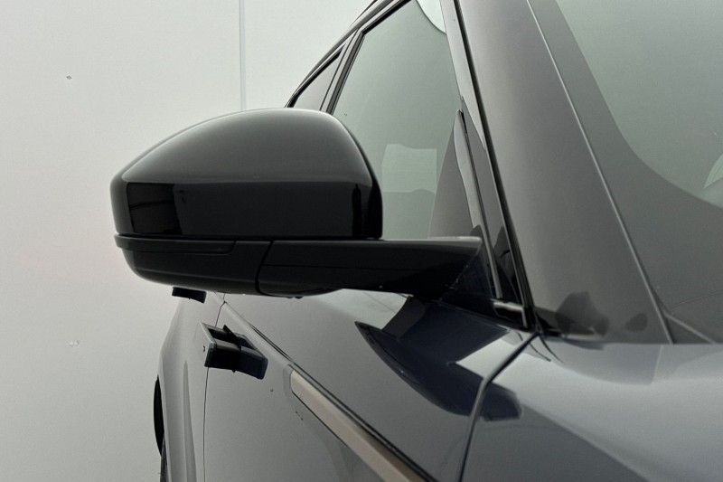 Used Land Rover Range Rover Velar 2024 for sale - 77420529: Photo 48