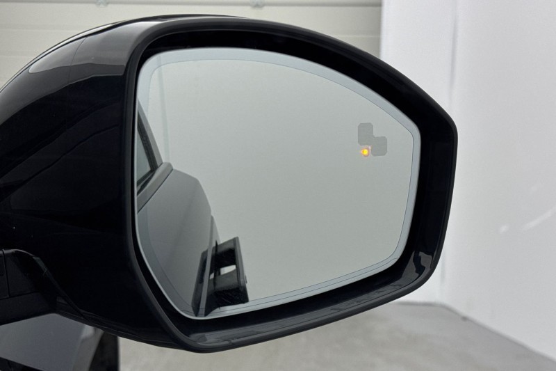 Used Land Rover Range Rover Velar 2024 for sale - 77420529: Photo 54