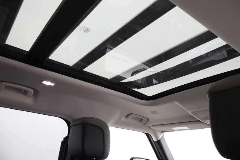 Used Land Rover Defender 2022 for sale - 78165903: Photo 24