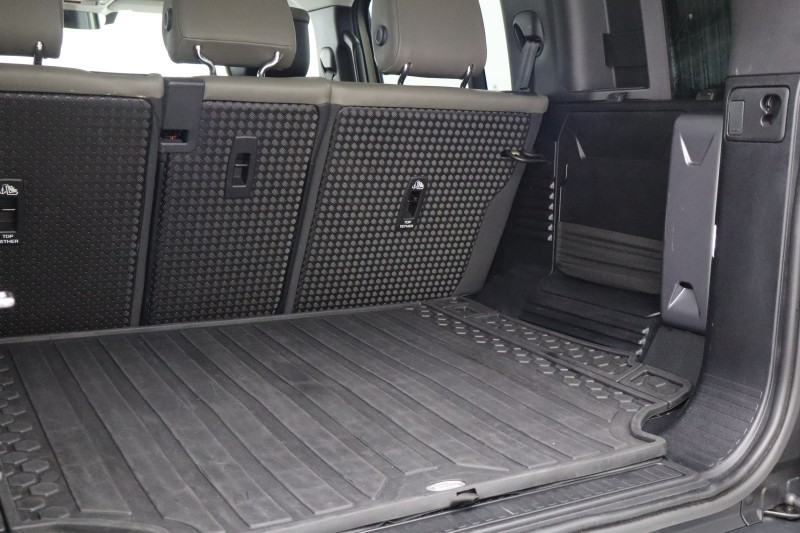 Used Land Rover Defender 2022 for sale - 78165903: Photo 46