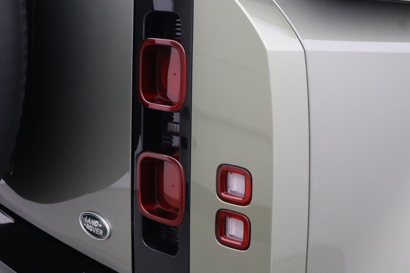 Used Land Rover Defender 2022 for sale - 78165903: Photo 55