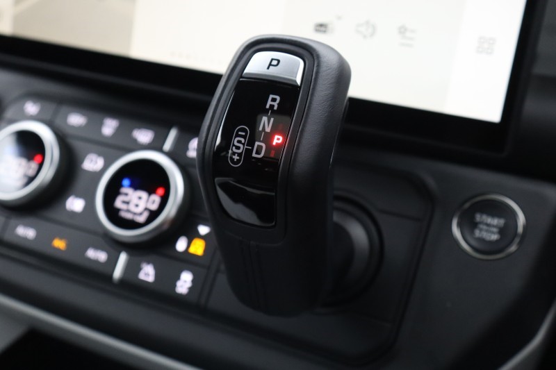 Used Land Rover Defender 2025 for sale - 78105829: Photo 15