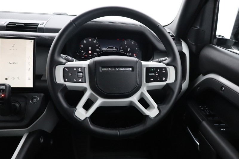 Used Land Rover Defender 2025 for sale - 78105829: Photo 17