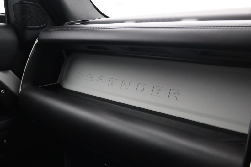 Used Land Rover Defender 2025 for sale - 78105829: Photo 18