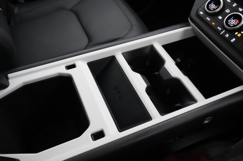 Used Land Rover Defender 2025 for sale - 78105829: Photo 19