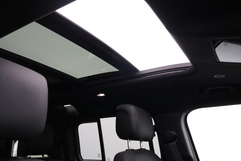 Used Land Rover Defender 2025 for sale - 78105829: Photo 26