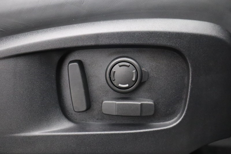 Used Land Rover Defender 2025 for sale - 78105829: Photo 30