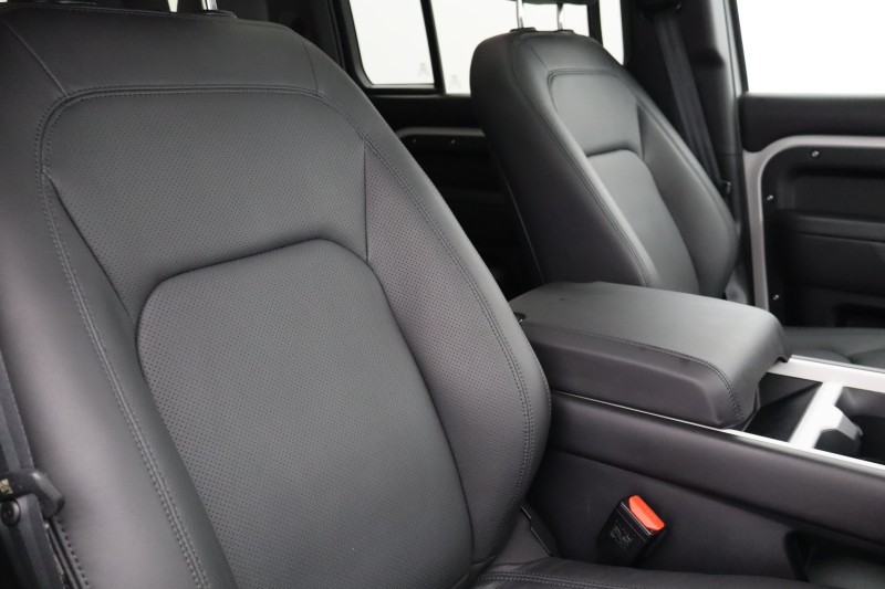 Used Land Rover Defender 2025 for sale - 78105829: Photo 32