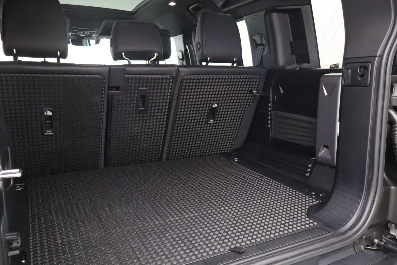 Used Land Rover Defender 2025 for sale - 78105829: Photo 44
