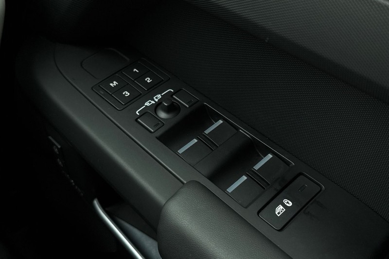 Used Land Rover Defender 2025 for sale - 77607116: Photo 24