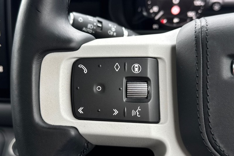 Used Land Rover Defender 2025 for sale - 77607116: Photo 28