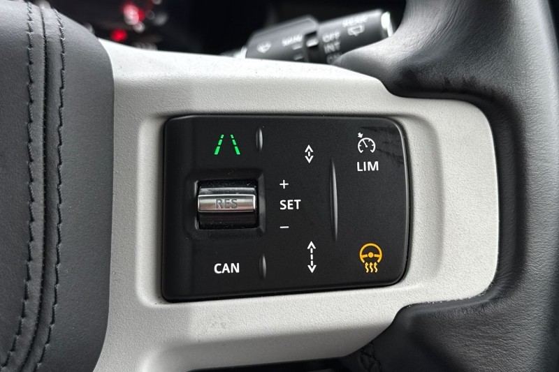 Used Land Rover Defender 2025 for sale - 77607116: Photo 29