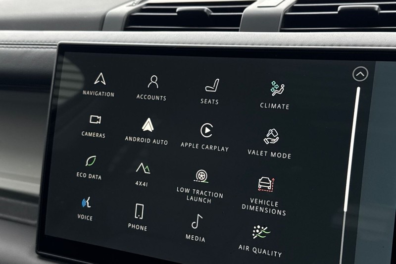 Used Land Rover Defender 2025 for sale - 77607116: Photo 31