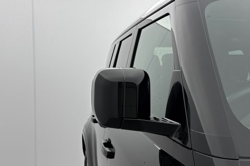 Used Land Rover Defender 2025 for sale - 77607116: Photo 48