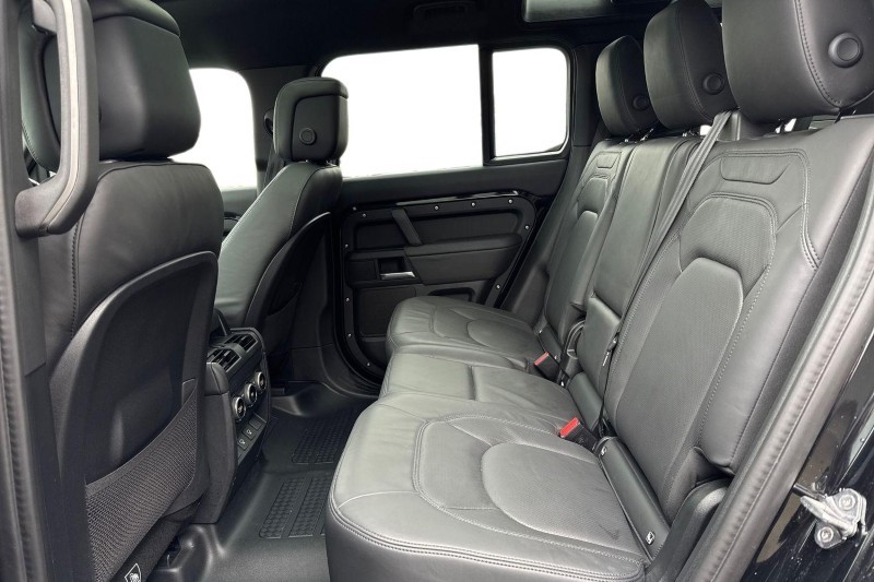 Used Land Rover Defender 2025 for sale - 77607116: Photo 5