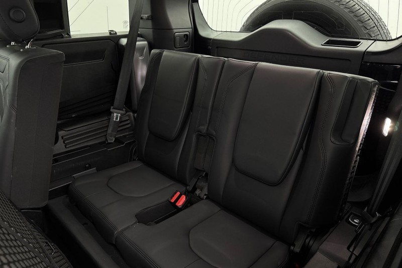 Used Land Rover Defender 2025 for sale - 77607116: Photo 55