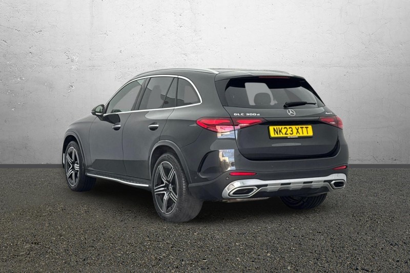 Used Mercedes-Benz GLC 2023 for sale - 77261789: Photo 2