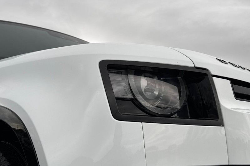 Used Land Rover Defender 2024 for sale - 76984335: Photo 17