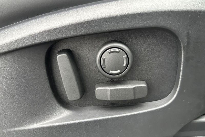 Used Land Rover Defender 2024 for sale - 76984335: Photo 23